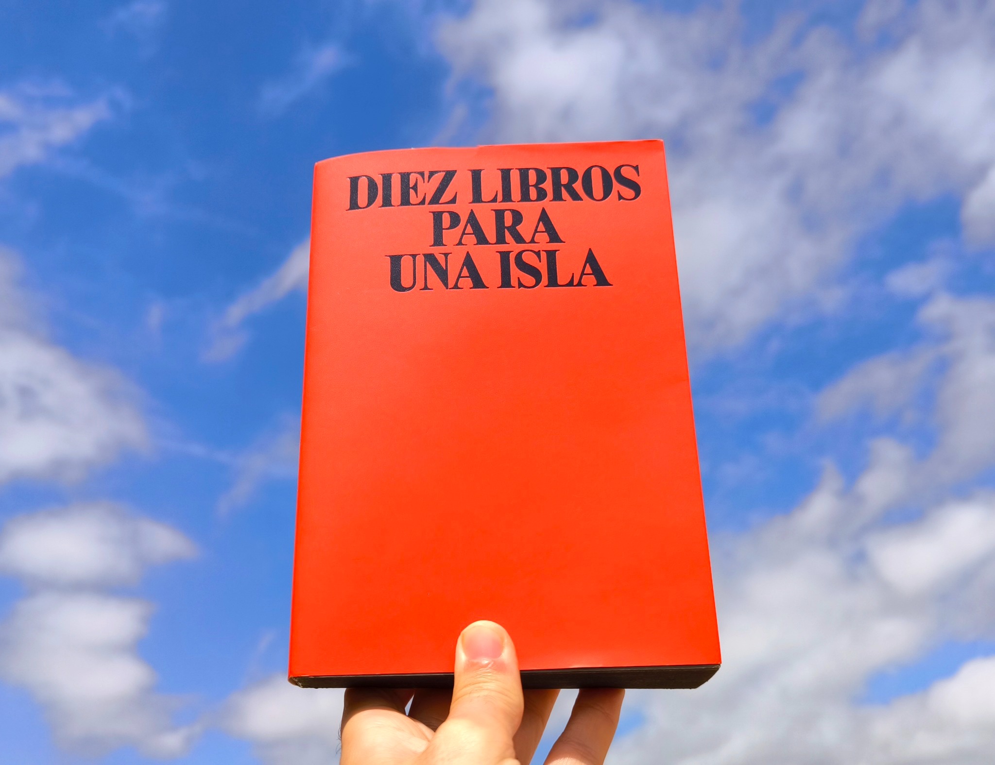 Diez libros para una isla premiado en los Premios canarias de
Diseño 2025